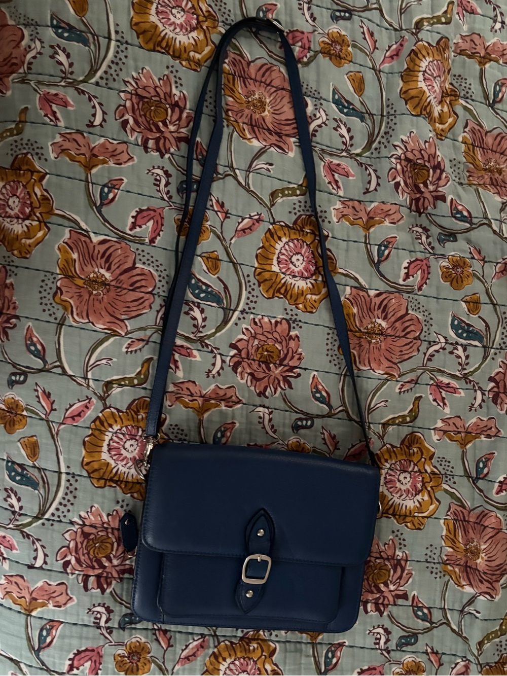 Leather Levenger Bag - Picture 2 of 4